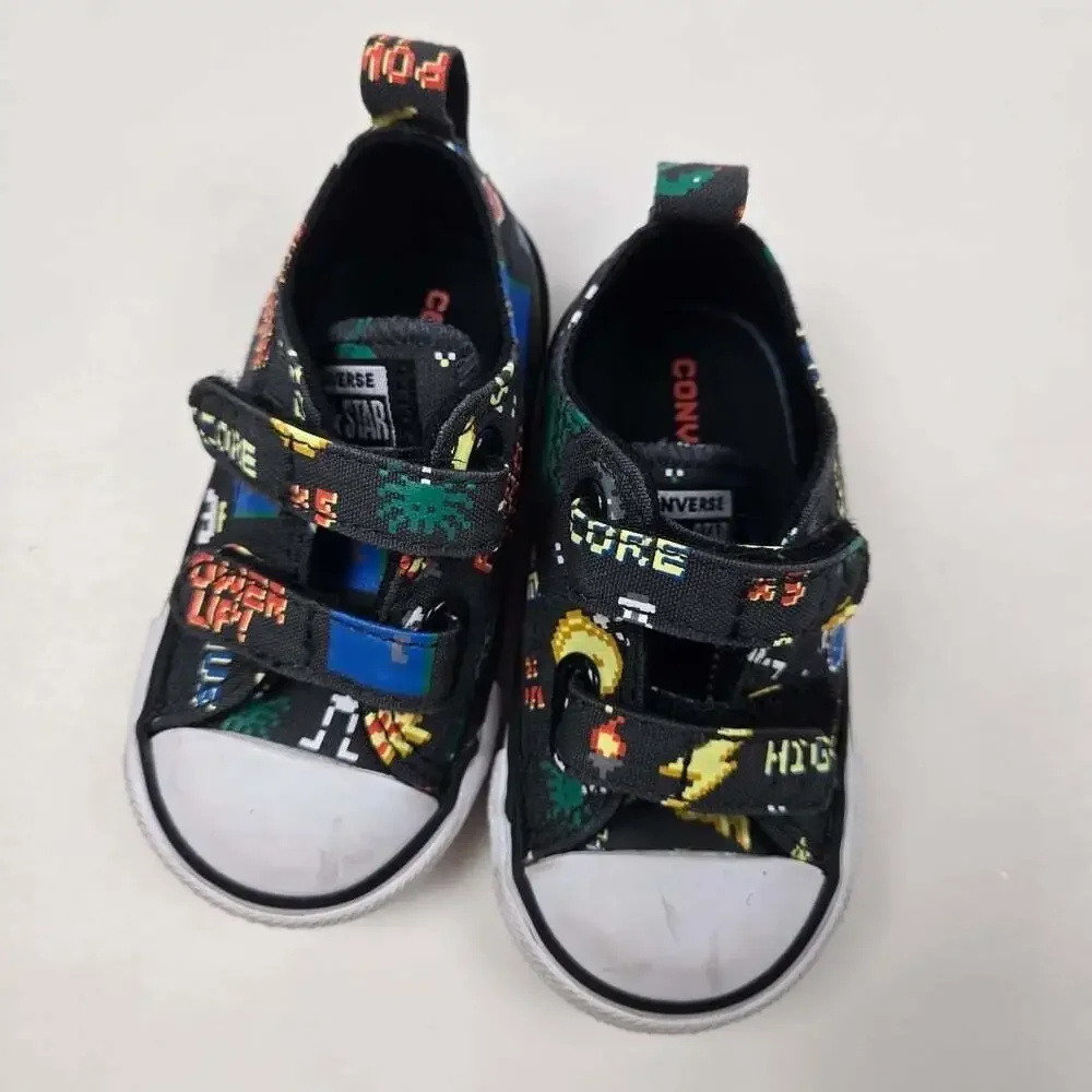 Converse Kids Easy-On Gamer 8 Bit Video Game Low Top Shoes Size 4C